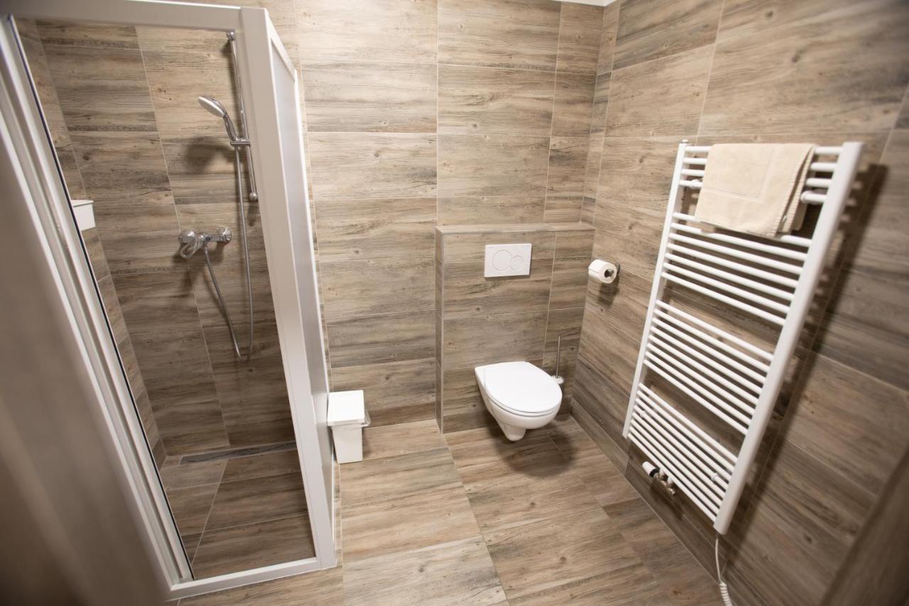 Apartmany Za Dvorem Velké Pavlovice Exteriör bild